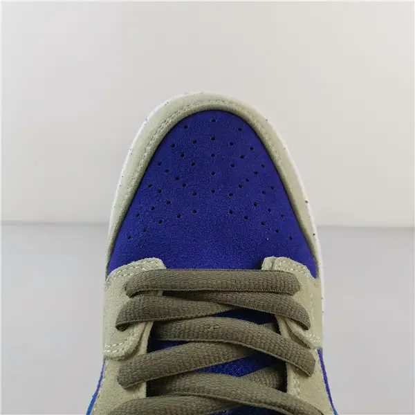 Nike Dunk Low SB Celadon 