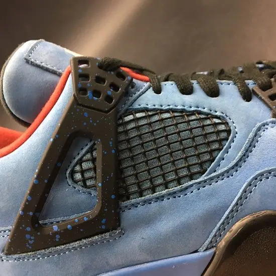 AIR JORDAN 4 RETRO TRAVIS 