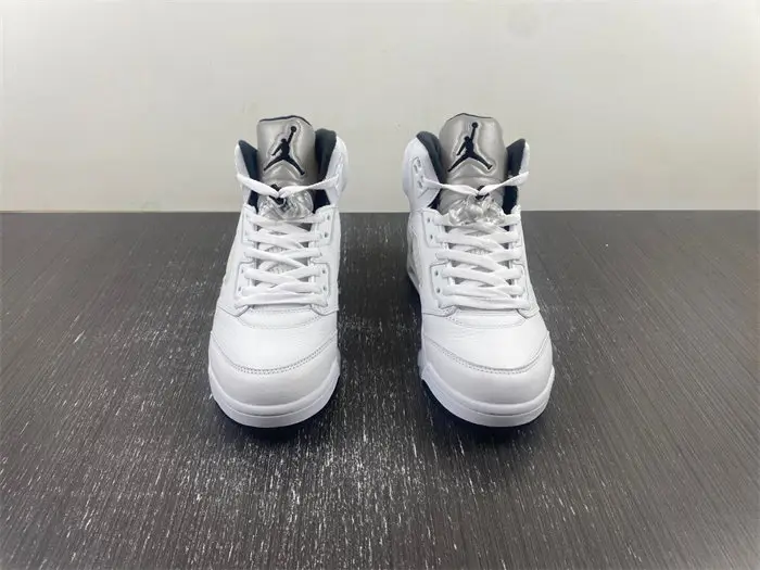 AIR JORDAN 5 RETRO 'WHITE BLACK' 