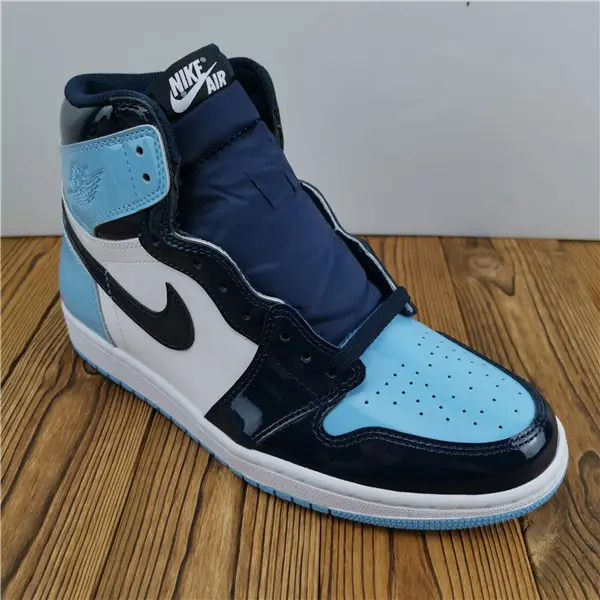 Air Jordan 1 Retro High UNC Patent 