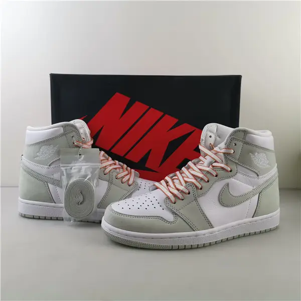 AIR JORDAN 1 HIGH SEAFOAM ORANGE 