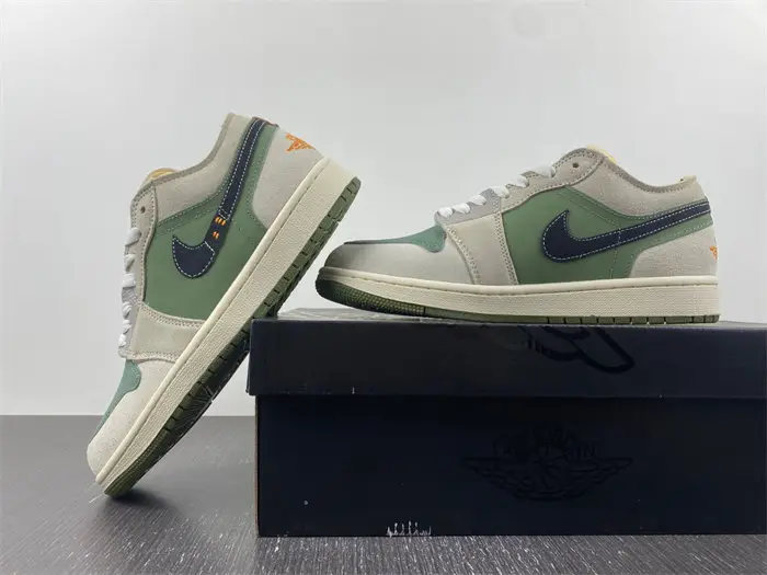 Air Jordan 1 Low 