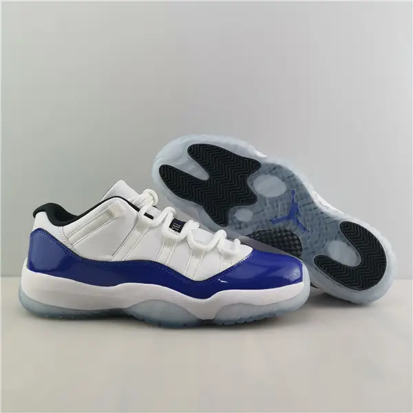 Air Jordan 11 Low WMNS 