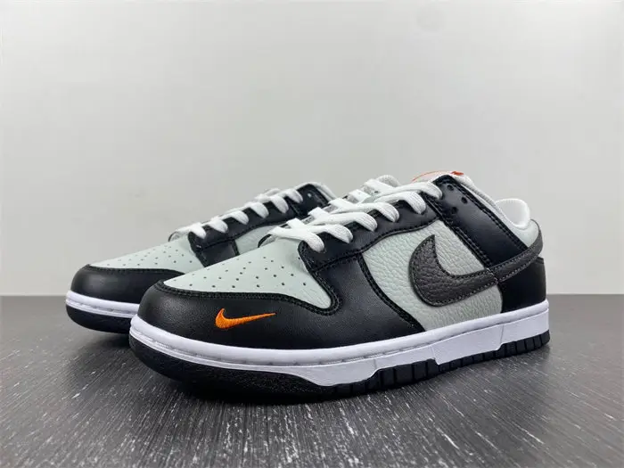 Nike Dunk Low Style Code 