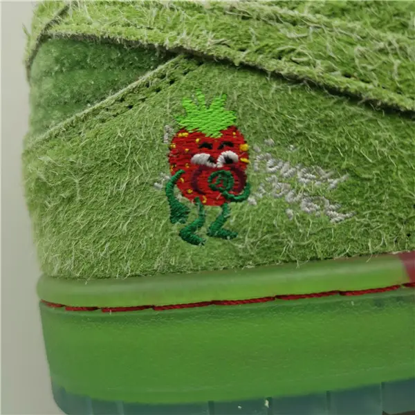 NIKE SB DUNK 