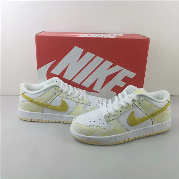 Nike Dunk Low Yellow Strike (W)  CEBB172