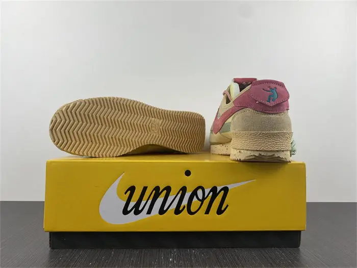 Nike Cortez SP Union Sesame 