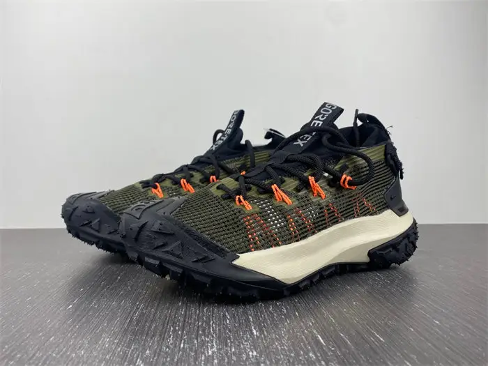 ACG Mountain Fly Low 