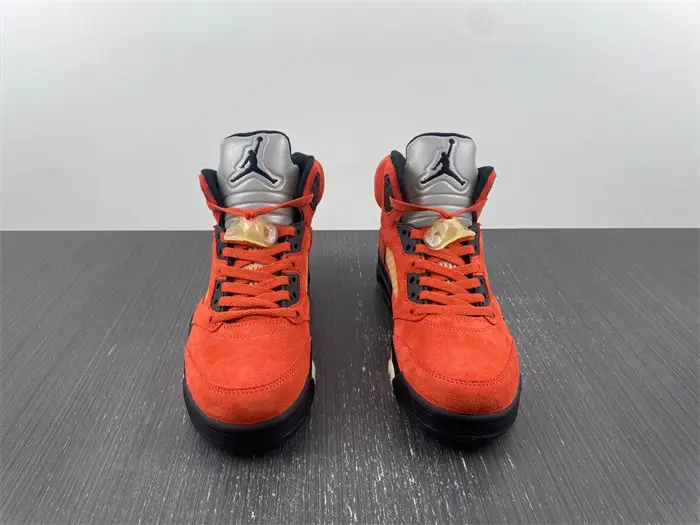 Air Jordan 5 WMNS DUNK ON 