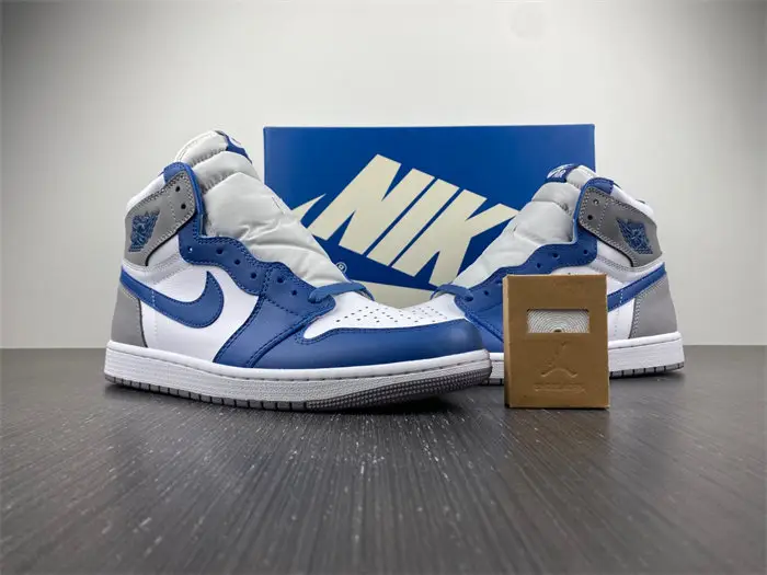 Jordan 1 Retro High OG True Blue  CCCD1675
