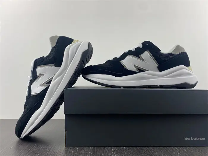New Balance 57 40 Black White 