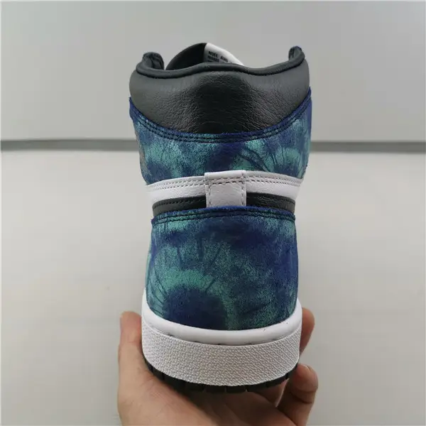 AIR JORDAN 1 HIGH OG 