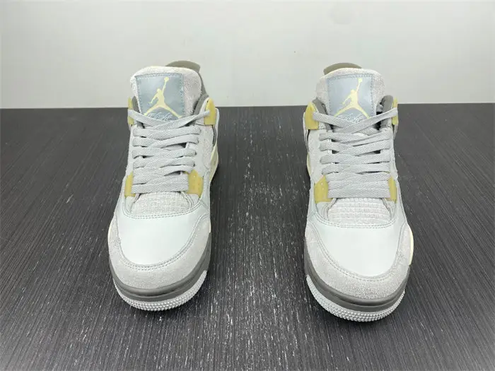 Jordan 4 Retro SE Craft Photon Dust 