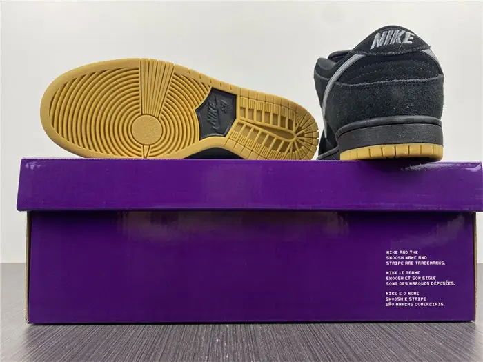 Nike SB Turns Back the Clock and Reveals a Dunk Low 