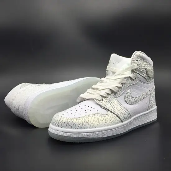 UA Air Jordan 1 Retro High GS 'Frost 