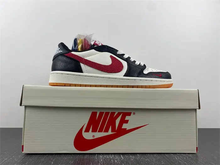 Air Jordan 1 Low 