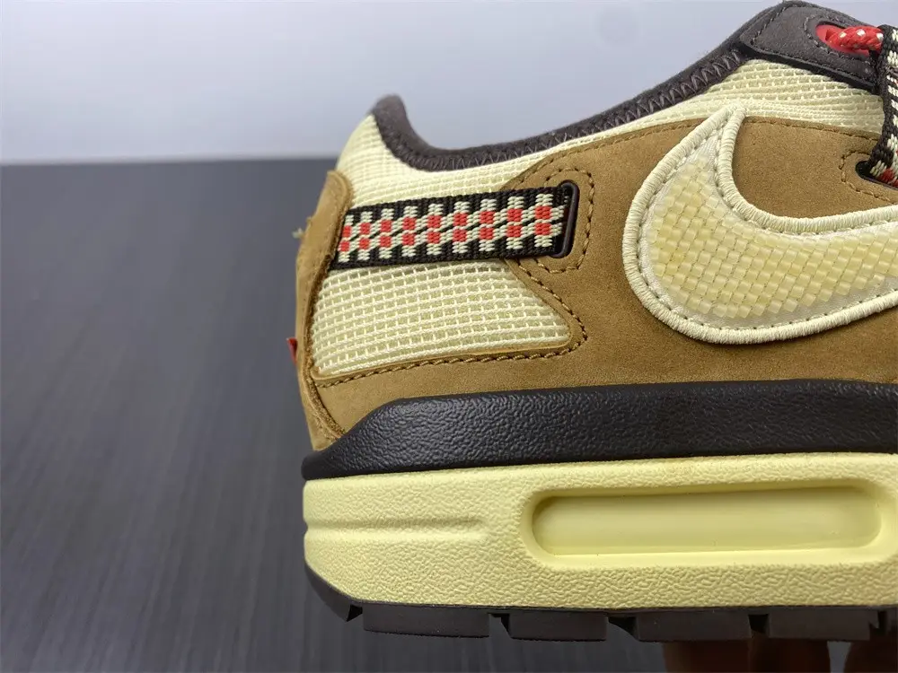 Travis Scott x Nike Air Max 1 Colorway Has Surfaced 