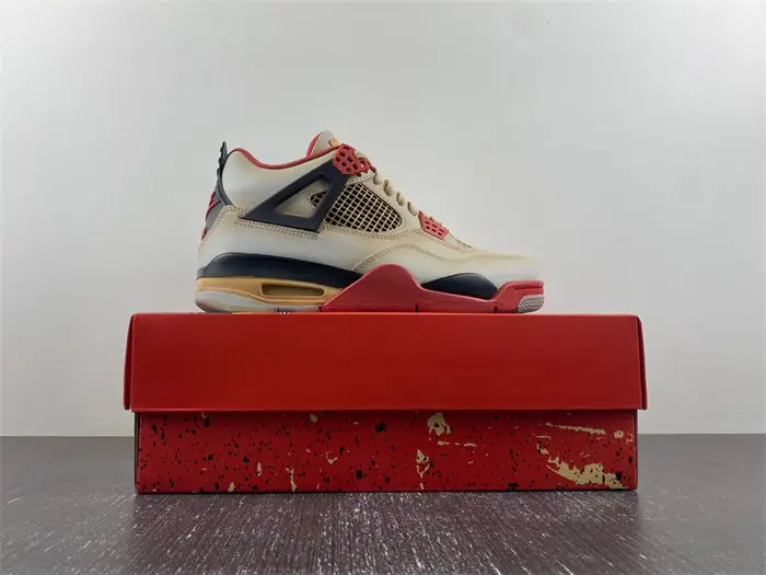 Air Jordan 4 