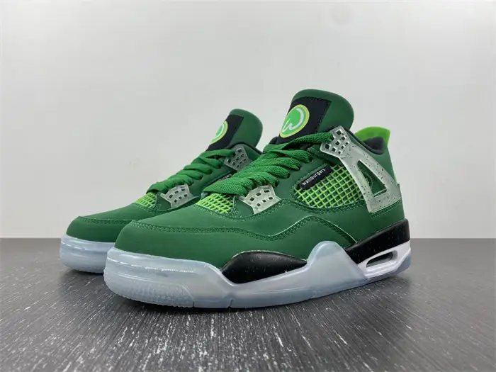 Air Jordan 4 PE 