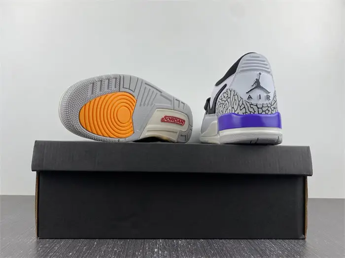 Jordan Legacy 312 Low Lakers 