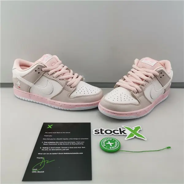 Nike Dunk SB Pink 