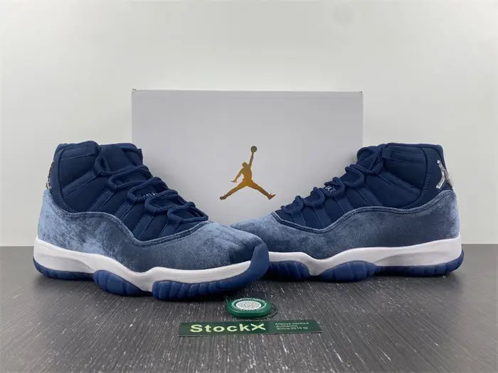 Jordan 11 Retro Midnight Navy  CCDCA92