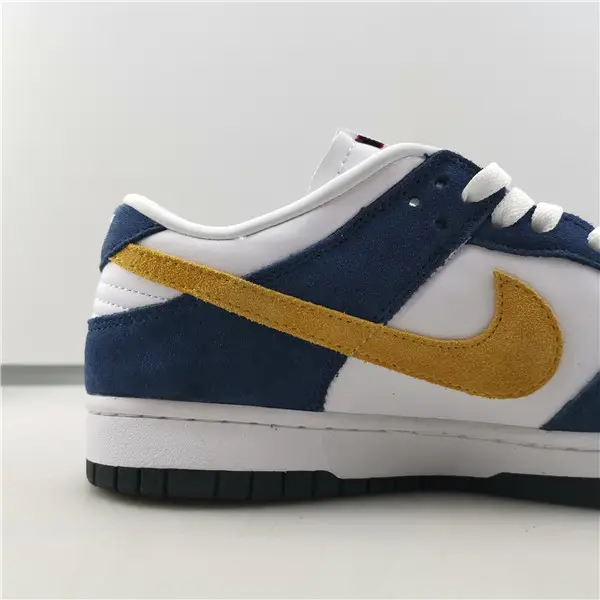 NIKE SB DUNK 