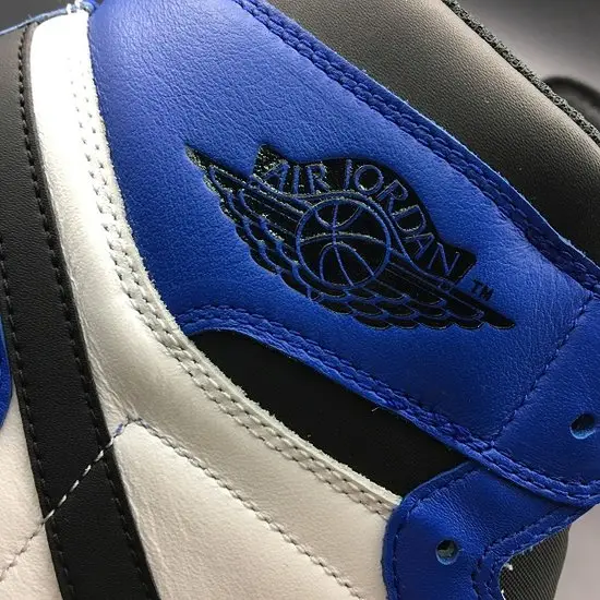 AIR JORDAN 1 HIGH OG 