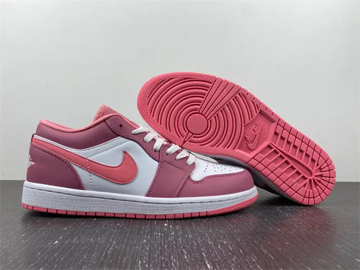 Air Jordan 1 Low 