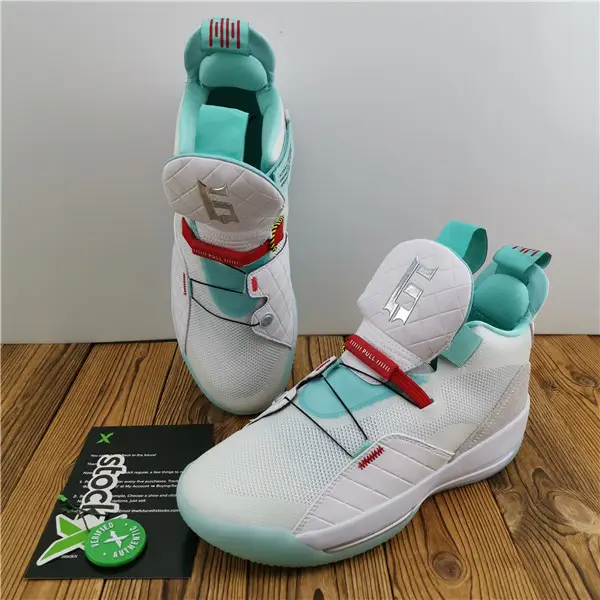 AIR JORDAN 33 'GUO AILUN' PE  FAF745