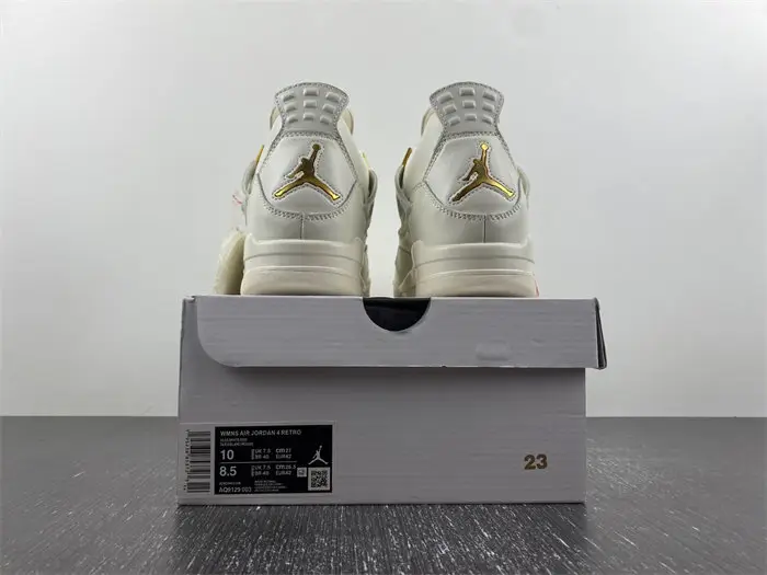 Air Jordan 4 