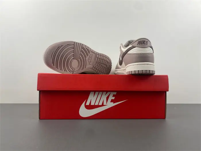 DUNK LOW 'DIFFUSED TAUPE 