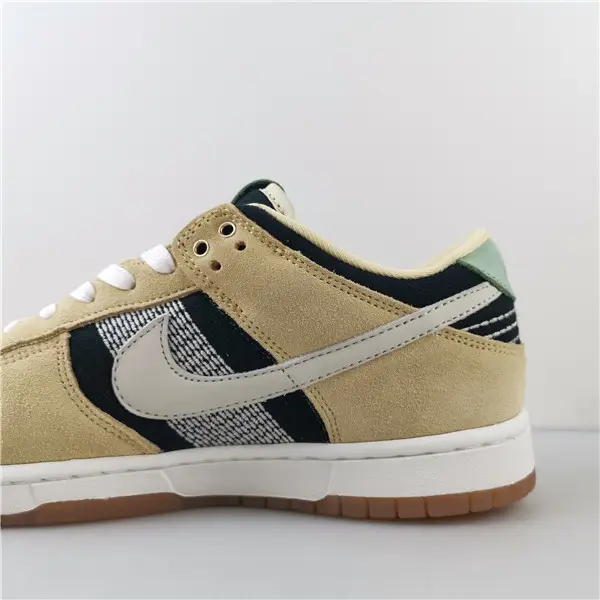Nike Dunk Low Rooted in Peace 