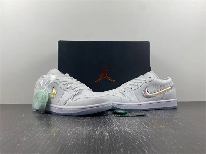 Air Jordan 1 Low 