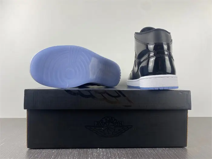 Jordan 1 Mid SE Space Jam 