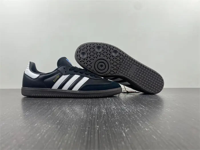 Adidas  CEED1953