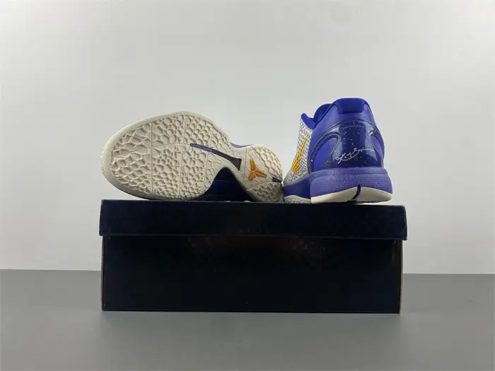 NIKE ZOOM KOBE 6 