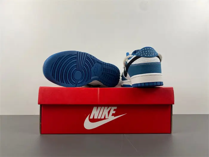 Nike Dunk Low 