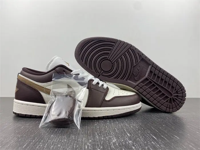 Air Jordan 1 Low 
