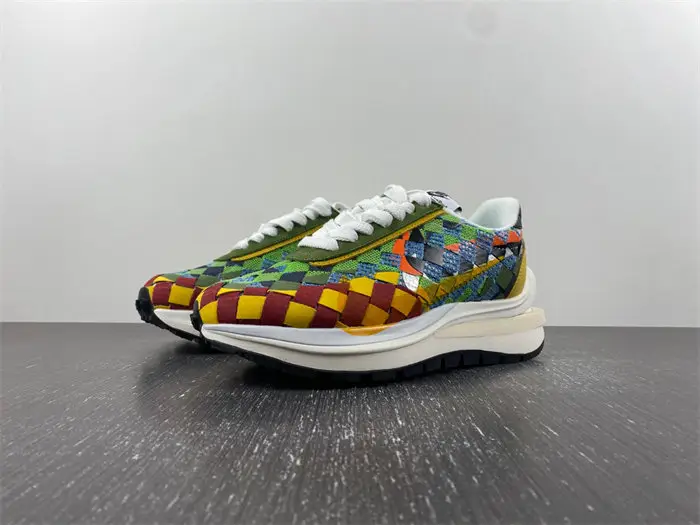 sacai x Nike Waffle Woven Green Gusto 