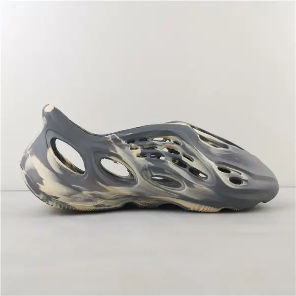 ADIDAS YEEZY FOAM RNNR MXT 