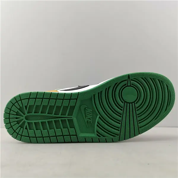 AIR JORDAN 1 MID SE WHITE LASER ORANGE LUCKY GREEN (GS) 