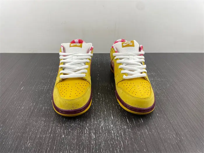 Nike SB Dunk Low Yellow Lobster 
