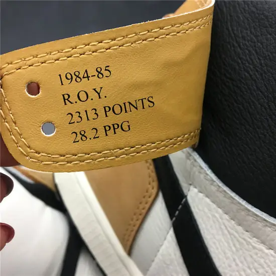AIR JORDAN 1 RETRO HIGH ROOKIE OF THE YEAR 