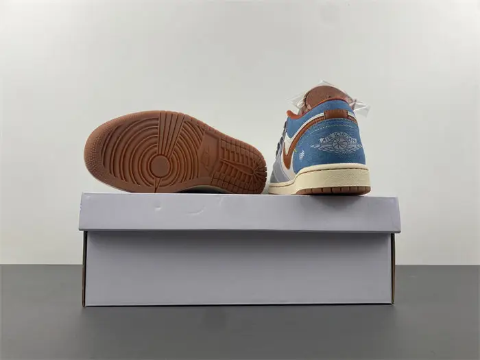The Women’s Air Jordan 1 Low 