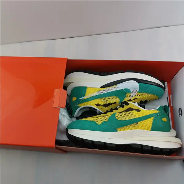 NIKE SACAI NIKE PEGASUS VAPORFLY CI9928 