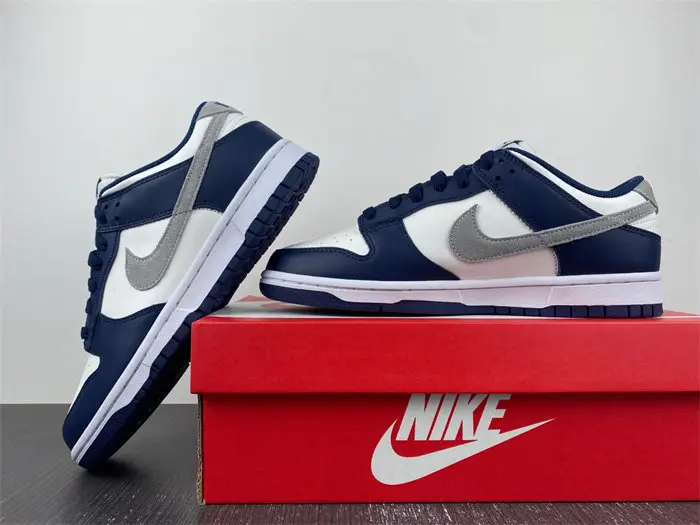 Nike Dunk Low Summit White Midnight Navy 