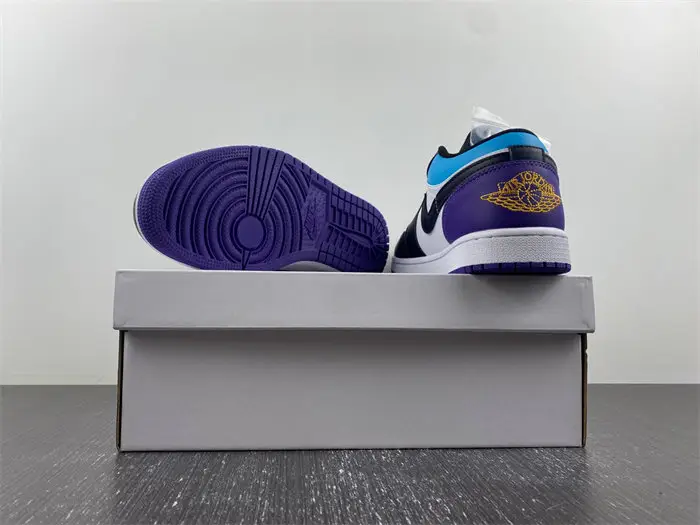 Air Jordan 1 Low 