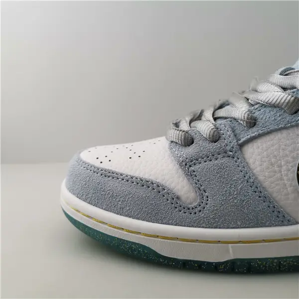 SEAN CLIVER X NIKE SB DUNK LOW PRO 