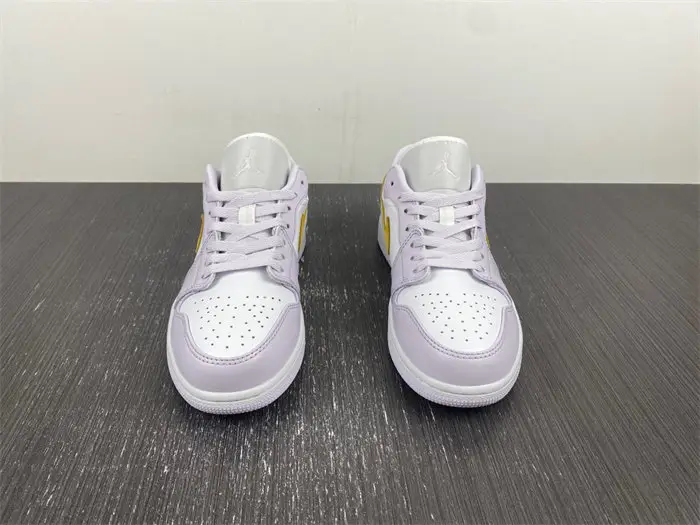 AIR JORDAN 1 LOW 